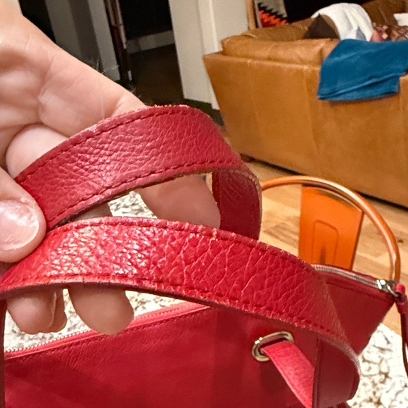 Banana Republic Vibrant Red Tote Bag - Picture 7 of 10